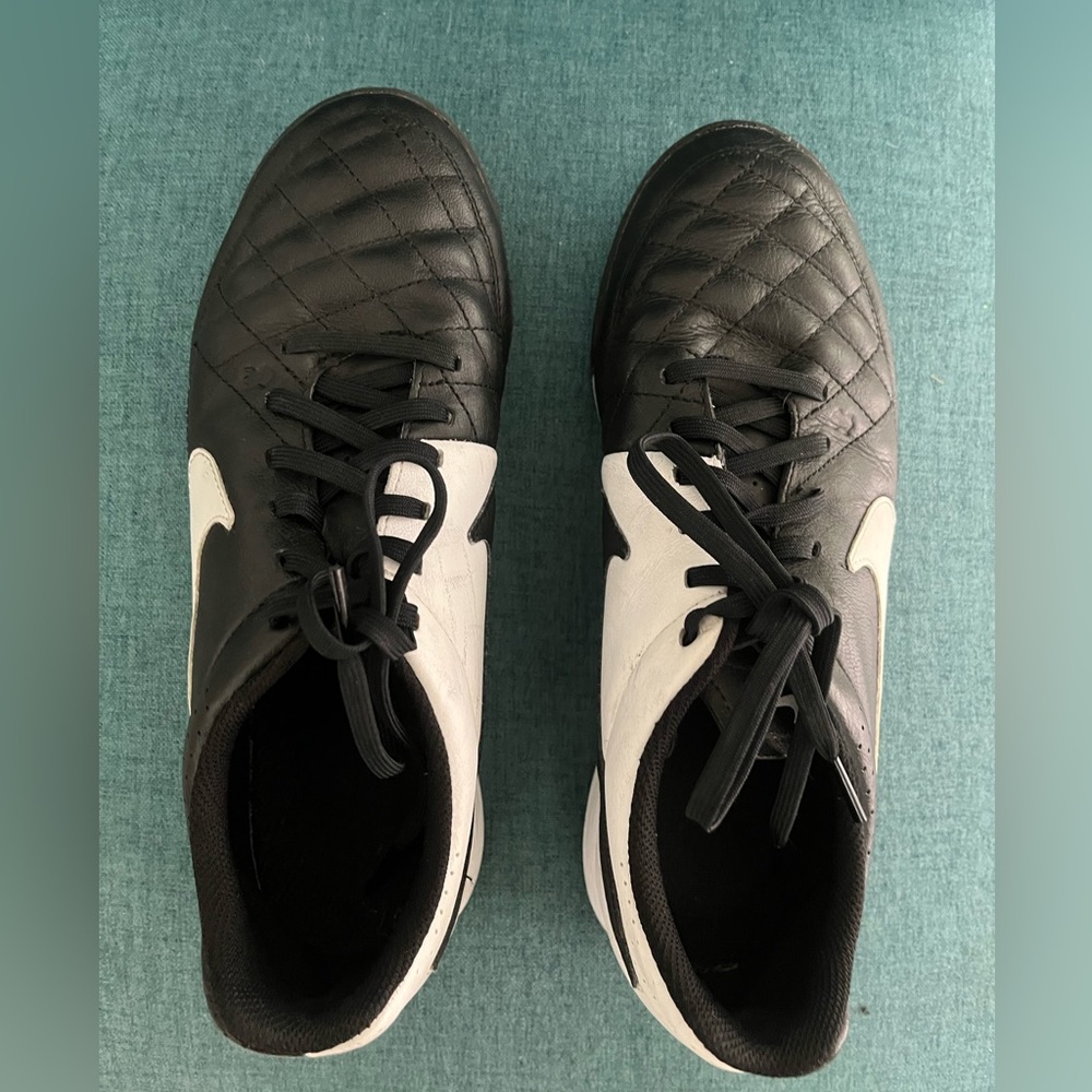 Nike Black and White Indoor Soccer Athletic Shoes - Womens